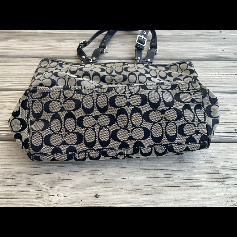Coach Purse - Picture 2 of 5